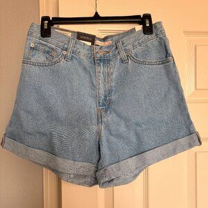 Levi's Rolled 80s Mom Jean Shorts, women's size 29